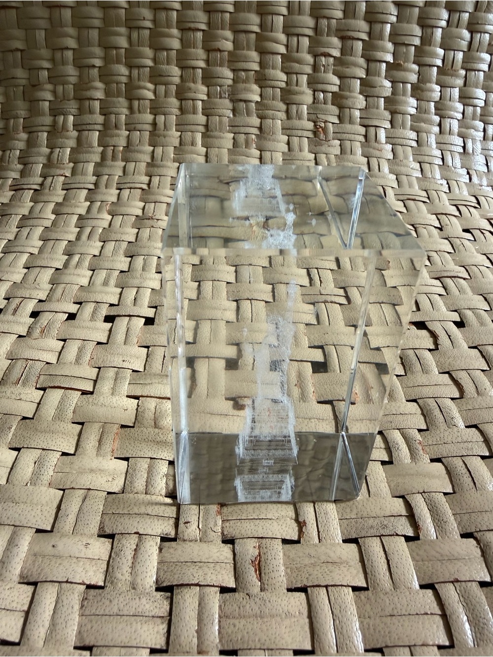 Clear Crystal Glass Statue of Liberty engraved Paperweight - 

S